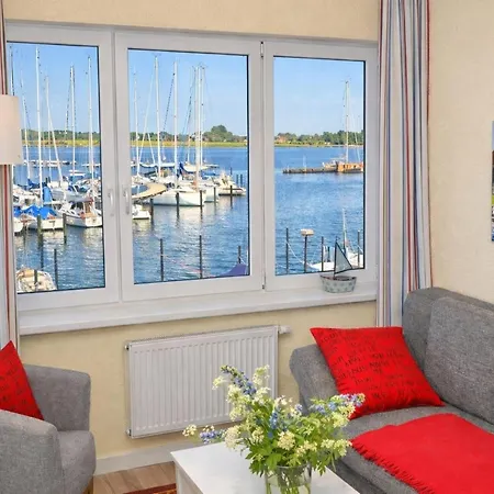 Am Suedstrand Burgtiefe auf Fehmarn